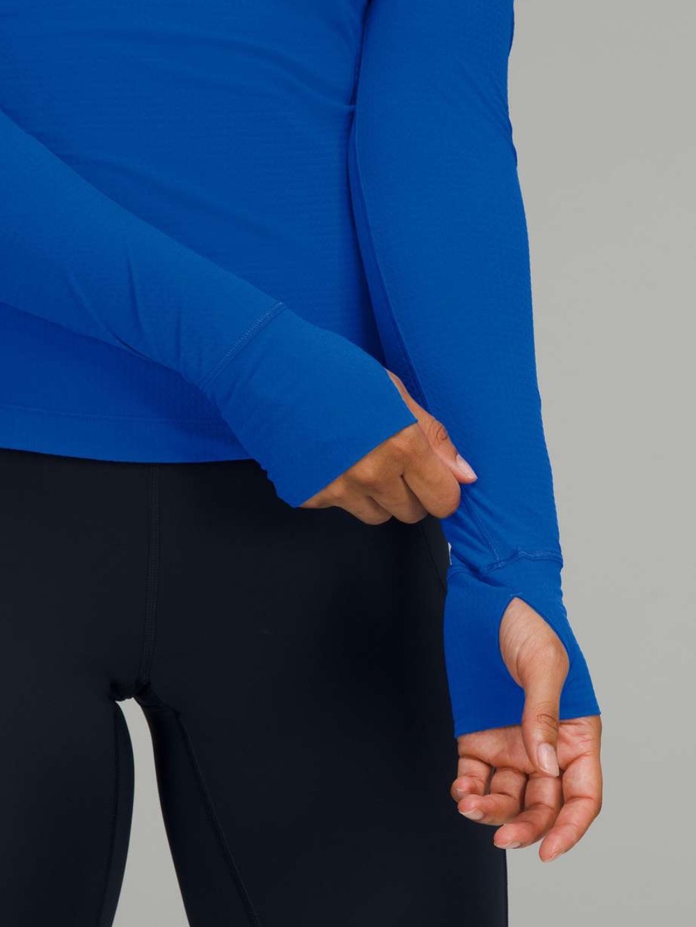 NWT!  Lululemon Ventilated Mesh-Back Run Long Sleeve, size 6 - Picture 2 of 10